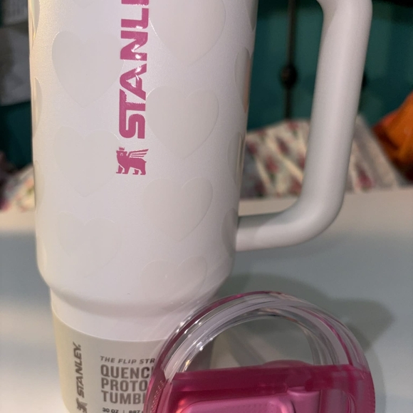 Stanley White Heart Pattern Tumbler 30oz - Picture 3 of 5